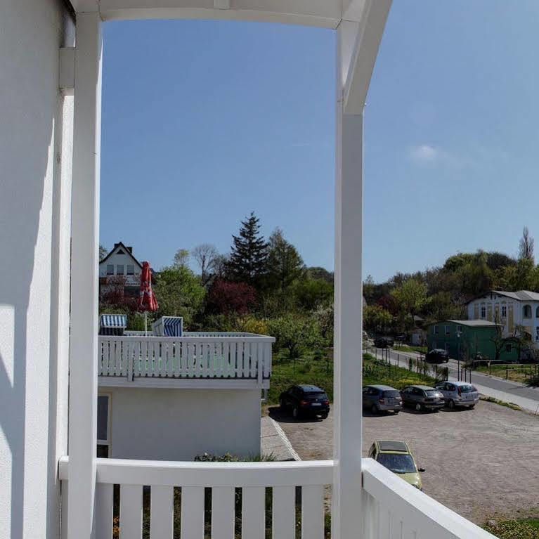 Koopmanns Hotel Und Laedchen Goehren  Buitenkant foto