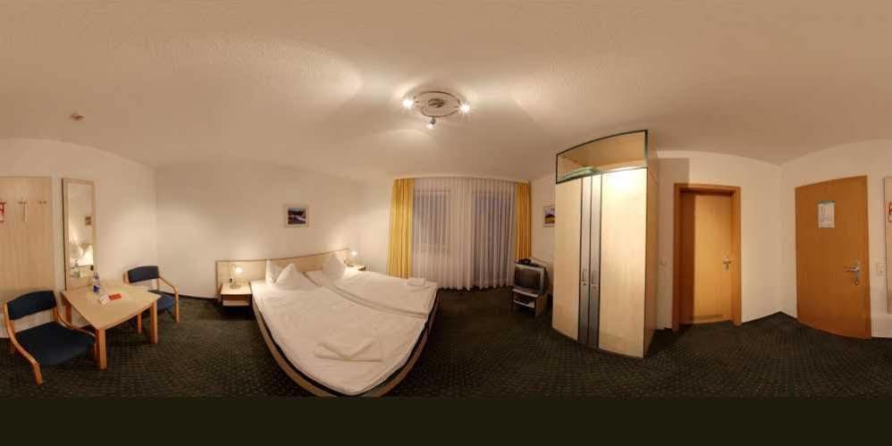 Koopmanns Hotel Und Laedchen Goehren  Buitenkant foto